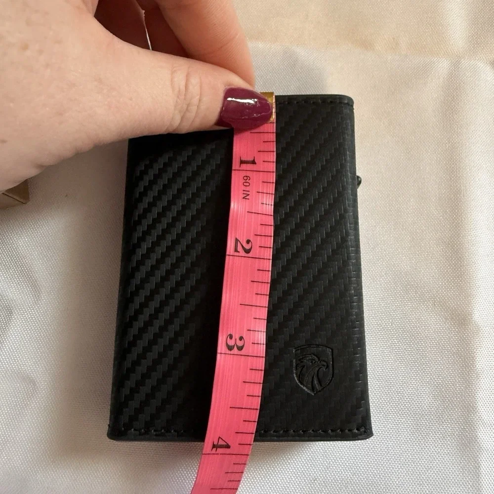 IWANTIT Minimalist Men's Wallet Lever Card Holder Action Carbon Black NIB